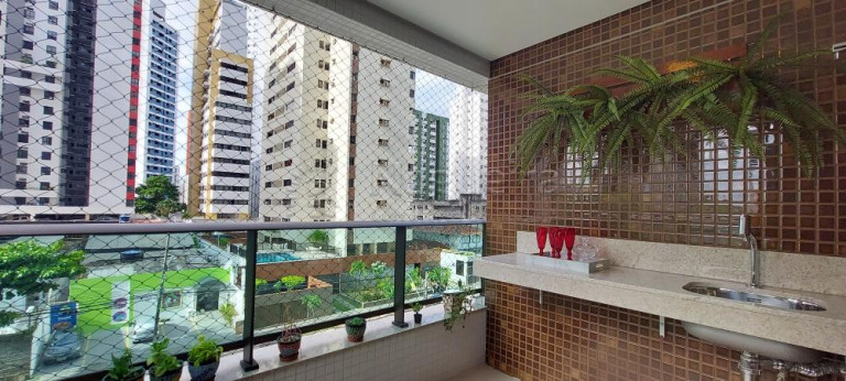 Apartamento com 3 Quartos à Venda, 95 m² em Boa Viagem - Recife