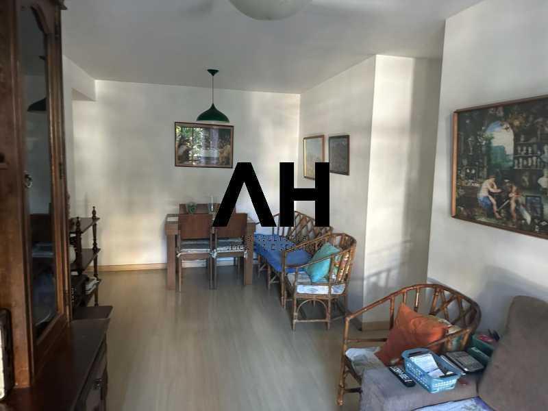 Imagem Apartamento com 3 Quartos à Venda, 85 m²em Santa Rosa - Niterói Imagem Apartamento com 3 Quartos à Venda, 85 m²em Santa Rosa - Niterói