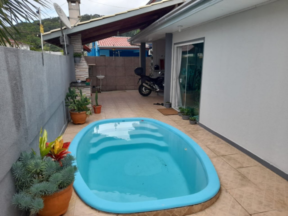 Imagem Casa com 3 Quartos à Venda, 140 m² em Bom Retiro - Matinhos Imagem Casa com 3 Quartos à Venda, 140 m² em Bom Retiro - Matinhos