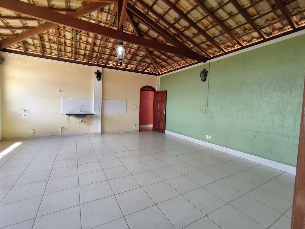 Imagem Casa com 4 Quartos à Venda, 200 m² em São Benedito - Santa Luzia