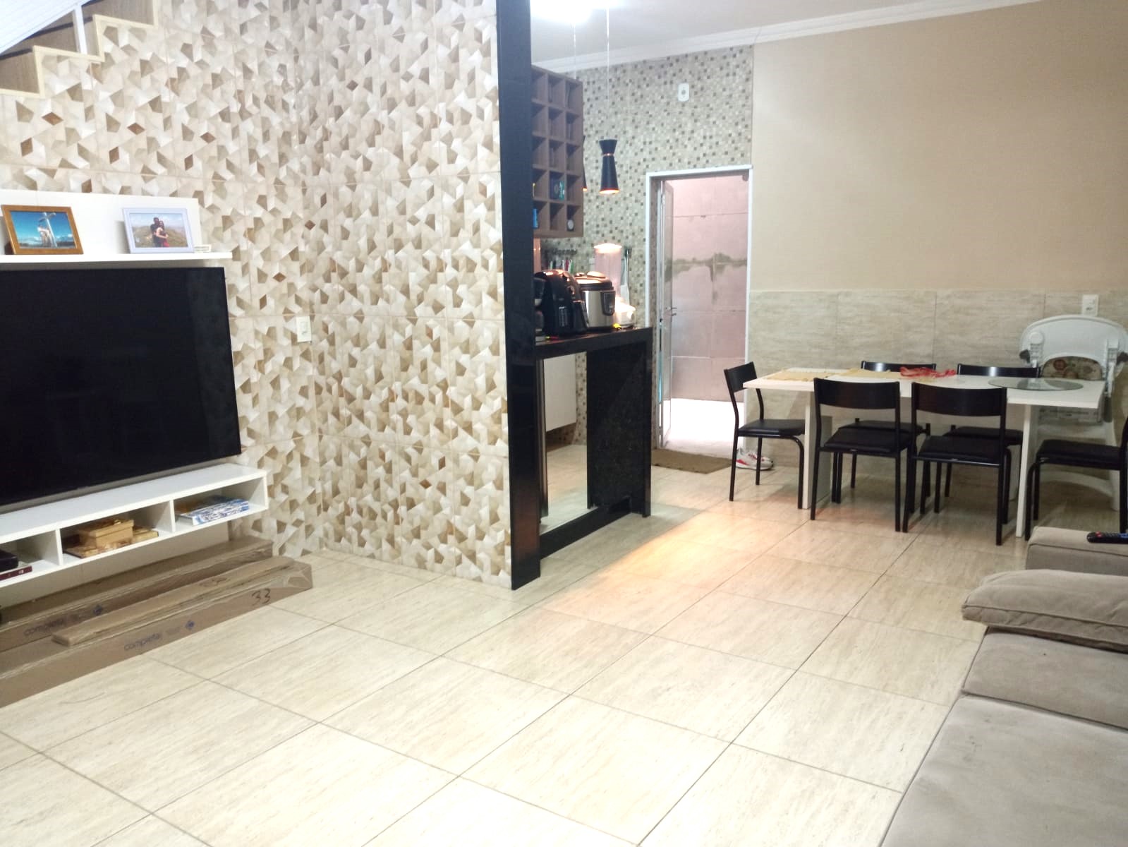 Imagem Casa com 3 Quartos à Venda, 200 m²em siqueira - fortaleza