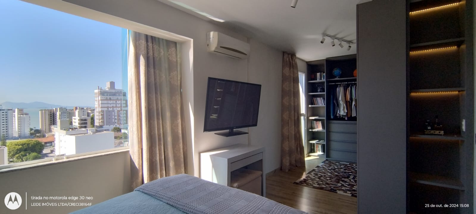 Imagem Apartamento com 3 Quartos à Venda, 173 m²em Centro - Florianópolis Imagem Apartamento com 3 Quartos à Venda, 173 m²em Centro - Florianópolis