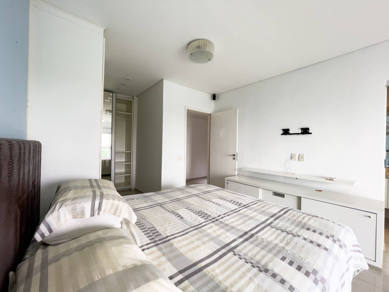 Imagem Apartamento com 4 Quartos para Alugar, 520 m²em Ponta Negra - Manaus Imagem Apartamento com 4 Quartos para Alugar, 520 m²em Ponta Negra - Manaus