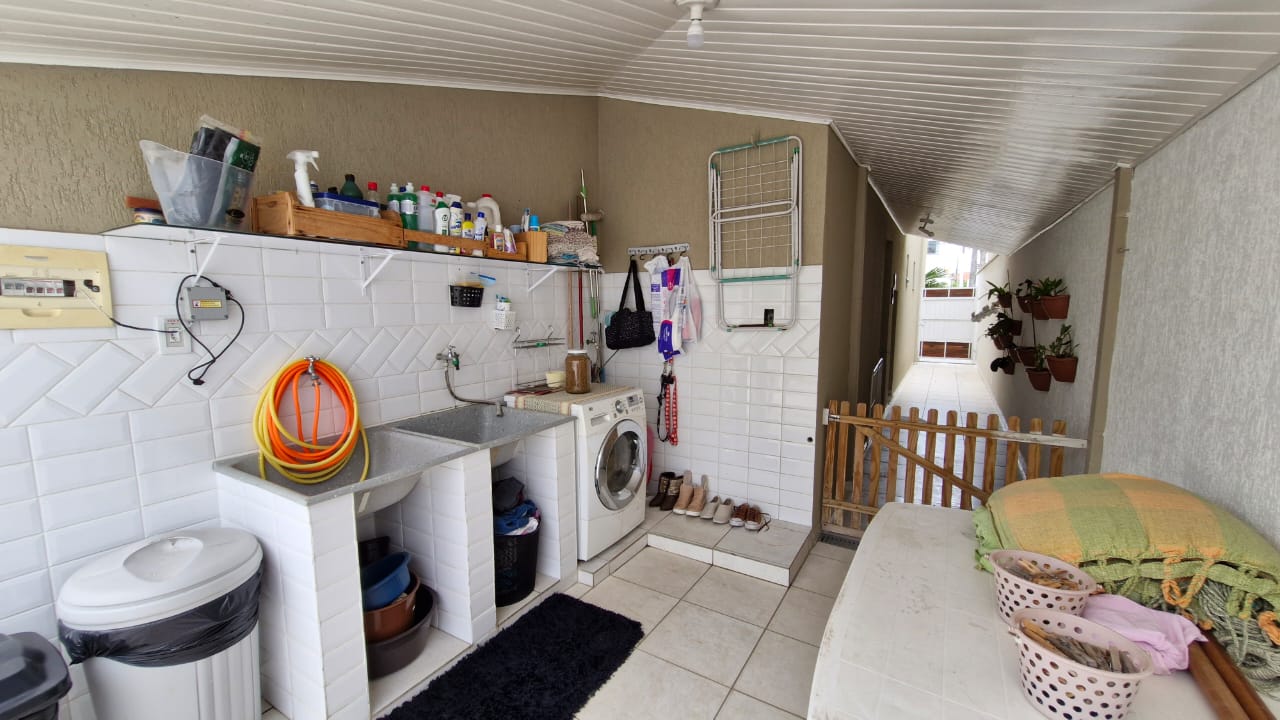 Imagem Casa de Condomínio com 4 Quartos à Venda, 500 m²em Piracangaguá - Taubaté