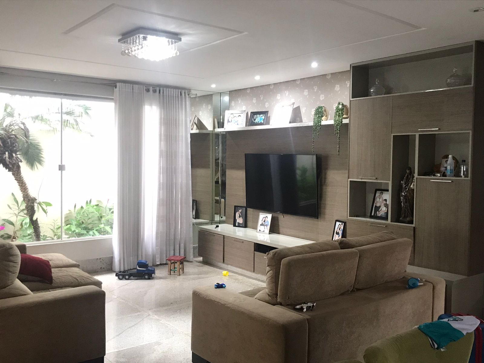 Imagem Sobrado com 5 Quartos à Venda, 418 m²em Condomínio do Lago 1ª Etapa - Goiânia