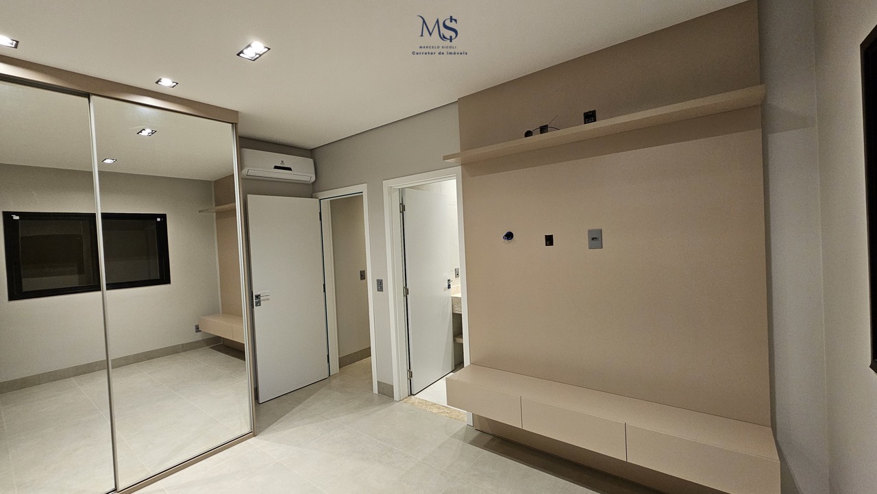Imagem Casa com 4 Quartos à Venda, 400 m²em Setor Habitacional Vicente Pires - Brasília Imagem Casa com 4 Quartos à Venda, 400 m²em Setor Habitacional Vicente Pires - Brasília