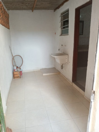 Imagem Casa com 2 Quartos à Venda, 50 m² em São Pedro - Teresópolis