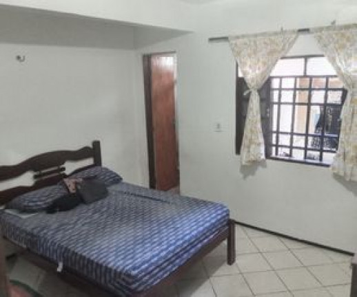 Imagem Casa com 3 Quartos à Venda,  em Itaperi - Fortaleza