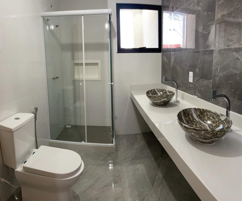Imagem Casa com 2 Quartos à Venda, 240 m²em Piratininga - Niterói Imagem Casa com 2 Quartos à Venda, 240 m²em Piratininga - Niterói