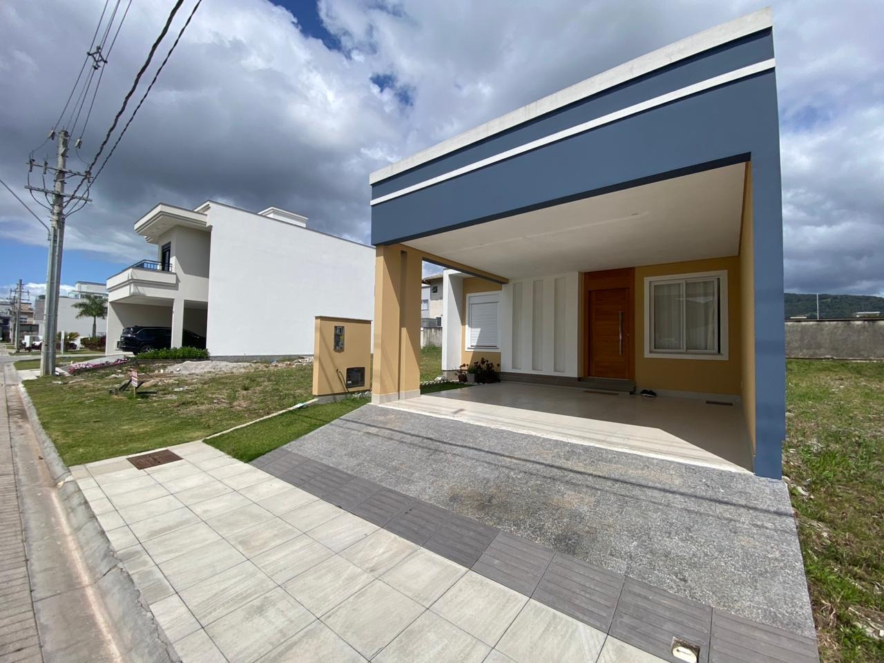 Imagem Casa com 3 Quartos à Venda, 123 m²em Beira Rio - Biguaçu Imagem Casa com 3 Quartos à Venda, 123 m²em Beira Rio - Biguaçu