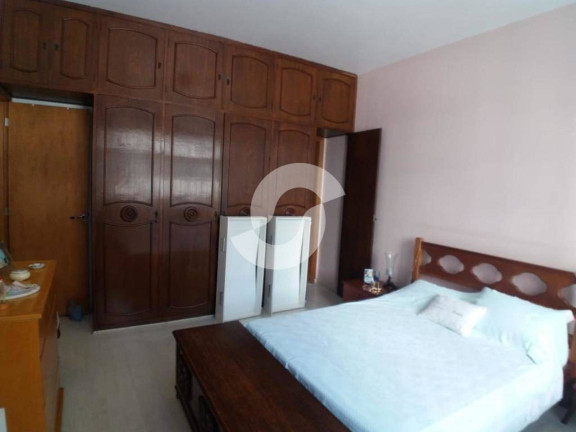 Imagem Apartamento com 4 Quartos à Venda, 222 m² em Icaraí - Niterói
