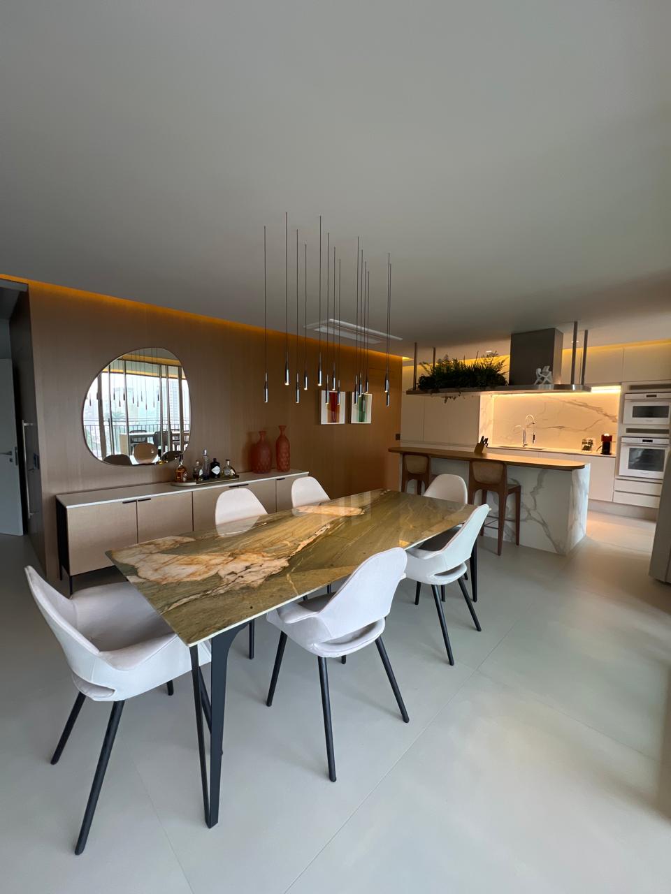 Imagem Apartamento com 3 Quartos à Venda, 256 m² em Cambuí - Campinas