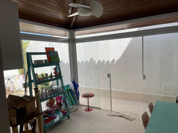 Imagem Casa com 3 Quartos à Venda, 293 m² em Buraquinho - Lauro de Freitas Imagem Casa com 3 Quartos à Venda, 293 m² em Buraquinho - Lauro de Freitas