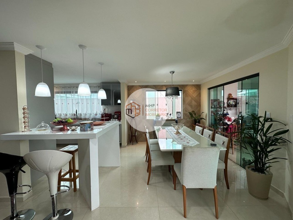Imagem Casa de Condomínio com 4 Quartos à Venda, 204 m²em Nova São Pedro - São Pedro da Aldeia Imagem Casa de Condomínio com 4 Quartos à Venda, 204 m²em Nova São Pedro - São Pedro da Aldeia