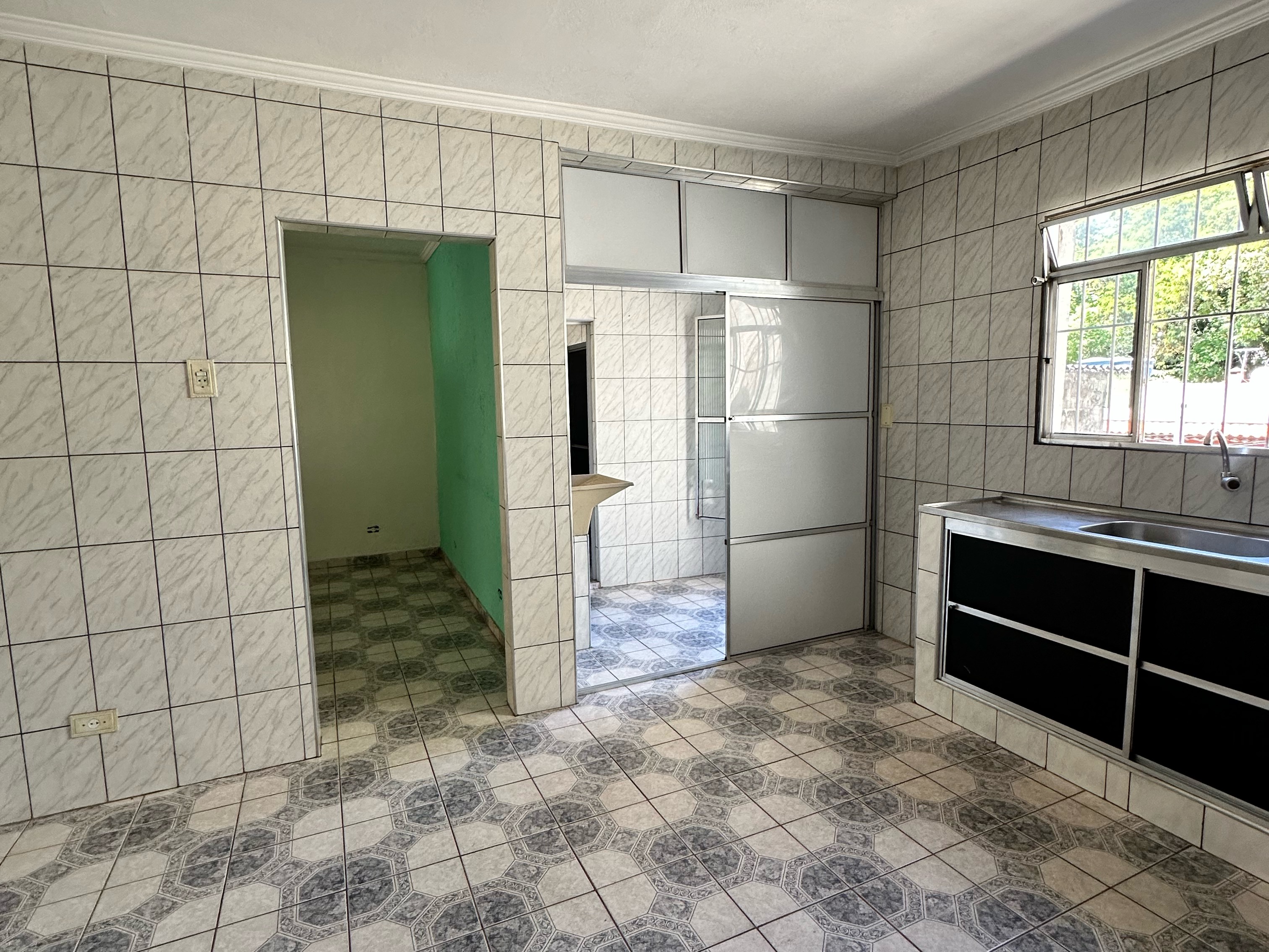 Imagem Casa com 1 Quarto para Alugar, 90 m²em Vila Paulistania - São Paulo
