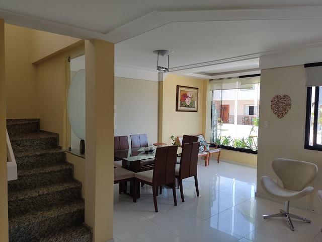 Imagem Casa de Condomínio com 4 Quartos à Venda, 284 m²em Buraquinho - Lauro de Freitas Imagem Casa de Condomínio com 4 Quartos à Venda, 284 m²em Buraquinho - Lauro de Freitas