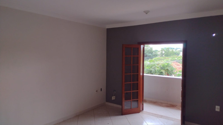 Imagem Sobrado com 3 Quartos para Alugar, 140 m²em Jardim das Laranjeiras - Limeira Imagem Sobrado com 3 Quartos para Alugar, 140 m²em Jardim das Laranjeiras - Limeira