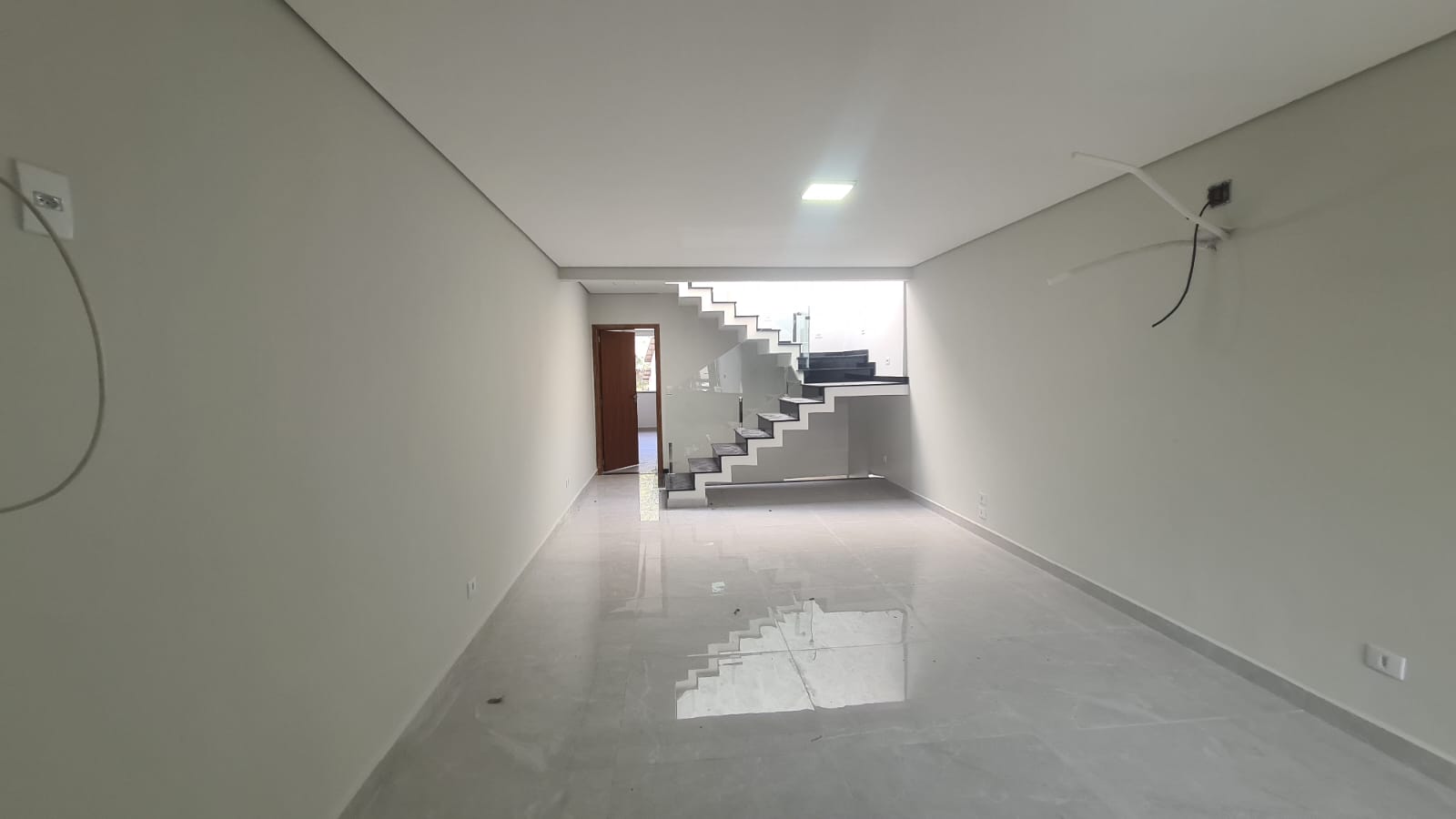 Imagem Sobrado com 3 Quartos à Venda, 235 m²em Jardim Regina - São Paulo Imagem Sobrado com 3 Quartos à Venda, 235 m²em Jardim Regina - São Paulo
