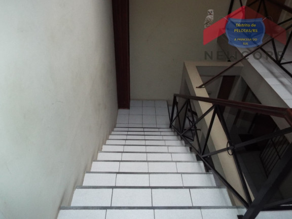Imagem Apartamento com 2 Quartos à Venda,  em Três Vendas - Pelotas