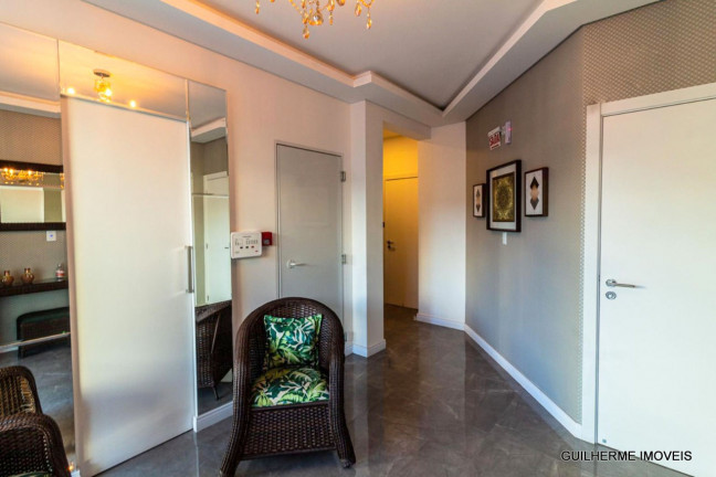 Imagem Apartamento com 3 Quartos à Venda, 90 m² em Meia Praia - Itapema