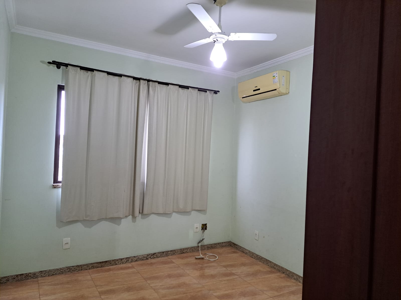 Imagem Casa de Condomínio com 4 Quartos à Venda, 309 m² em Taquara - Rio de Janeiro Imagem Casa de Condomínio com 4 Quartos à Venda, 309 m² em Taquara - Rio de Janeiro