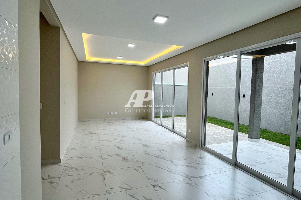 Imagem Casa com 3 Quartos à Venda, 110 m²em Cará-cará - Ponta Grossa