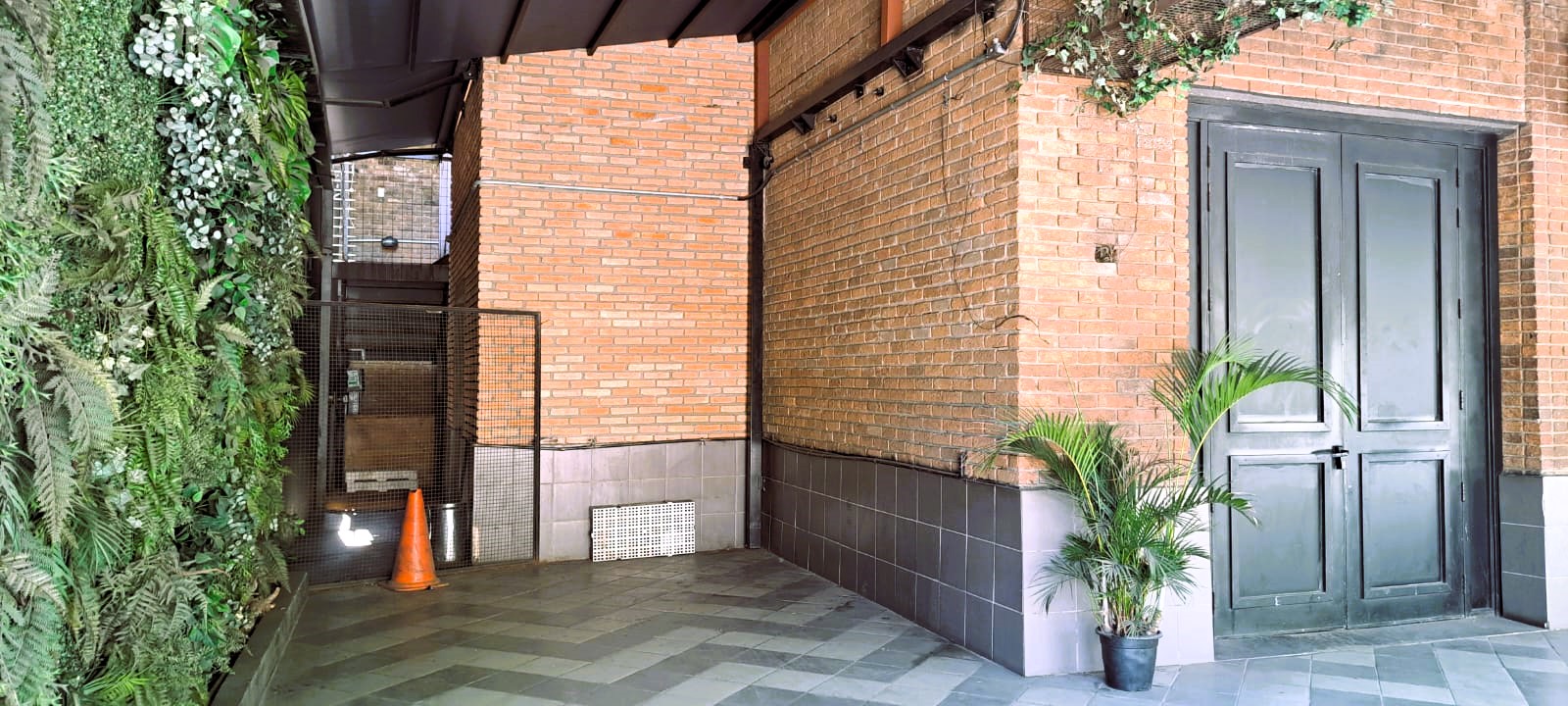 Imagem Imóvel Comercial à Venda ou Locação, 1.086 m²em Vila Nova Conceição - São Paulo Imagem Imóvel Comercial à Venda ou Locação, 1.086 m²em Vila Nova Conceição - São Paulo