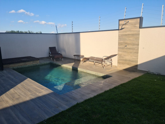 Imagem Sobrado com 3 Quartos à Venda, 300 m² em Parque Residencial Maria Elmira - Caçapava