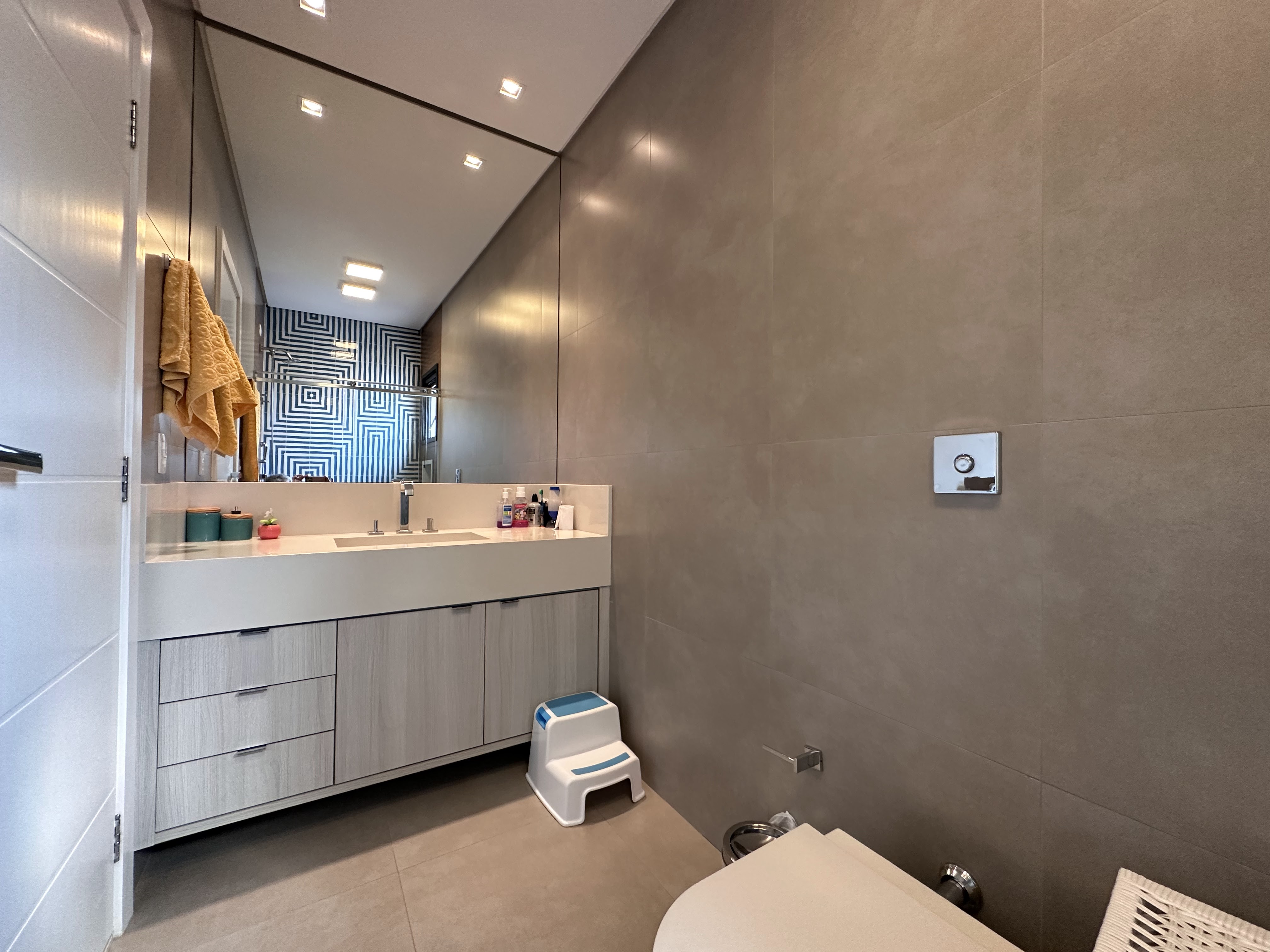 Imagem Sobrado com 4 Quartos à Venda, 395 m²em Jardim Novo Mundo - Jundiaí