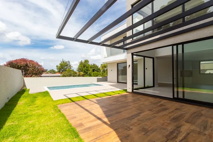 Imagem Casa de Condomínio com 4 Quartos à Venda, 500 m² em Orleans - Curitiba Imagem Casa de Condomínio com 4 Quartos à Venda, 500 m² em Orleans - Curitiba