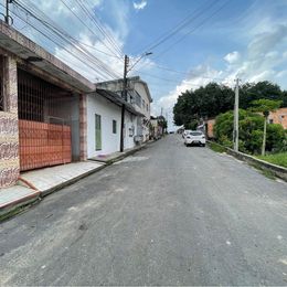 Imagem Casa com 4 Quartos à Venda, 273 m²em Monte das Oliveiras - Manaus