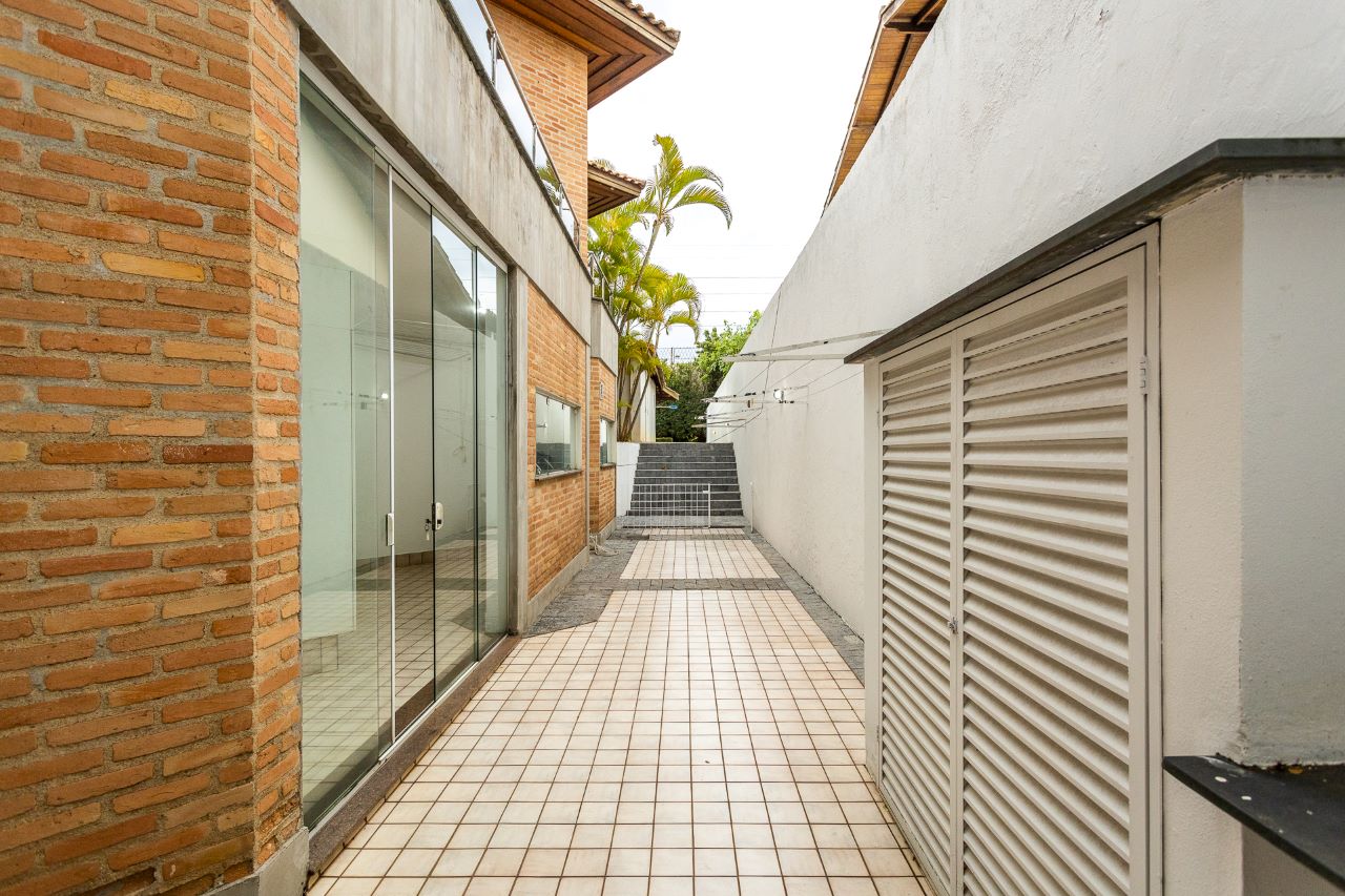 Imagem Casa de Condomínio com 4 Quartos à Venda ou Locação, 750 m² em Tamboré - Santana de Parnaíba