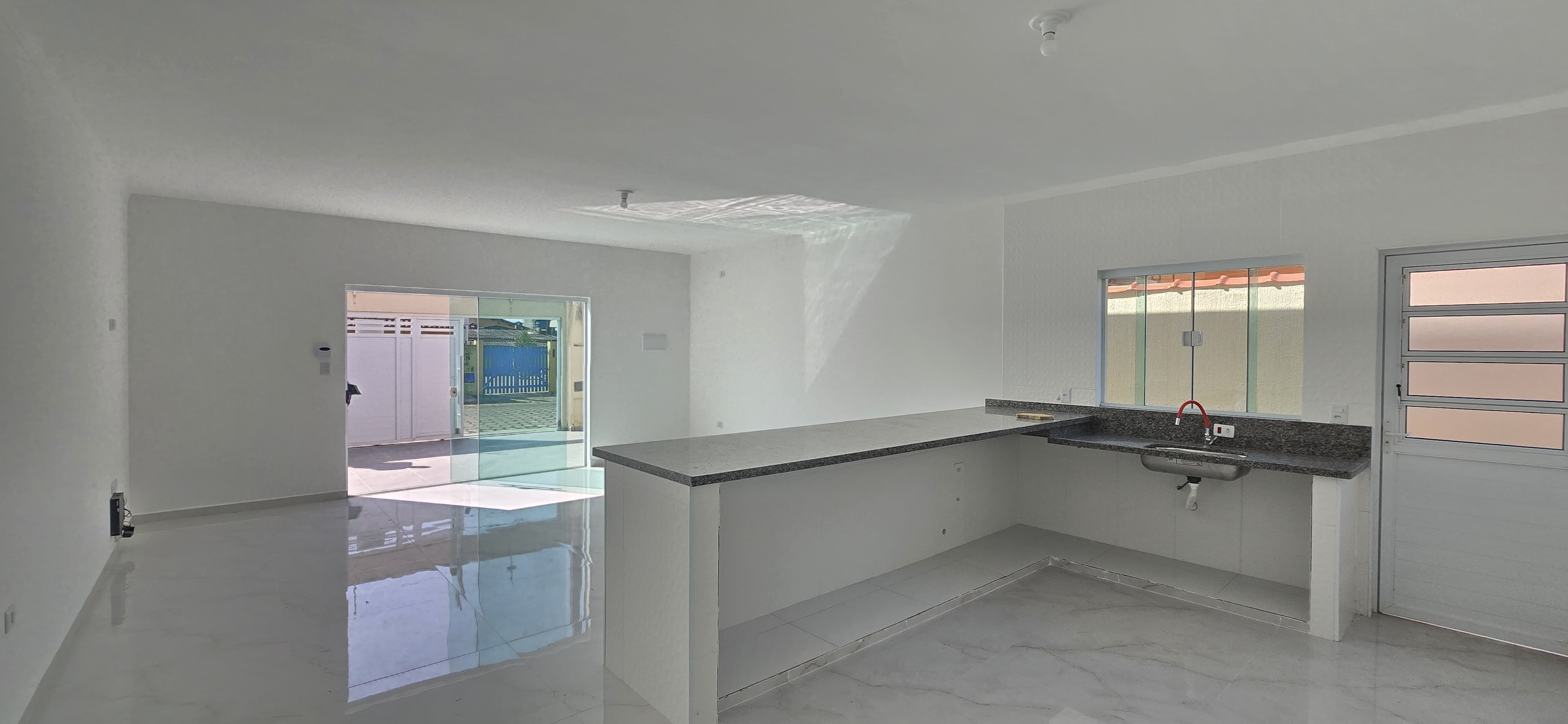 Imagem Casa com 2 Quartos à Venda, 98 m²em Jardim Mosteiro - Itanhaém