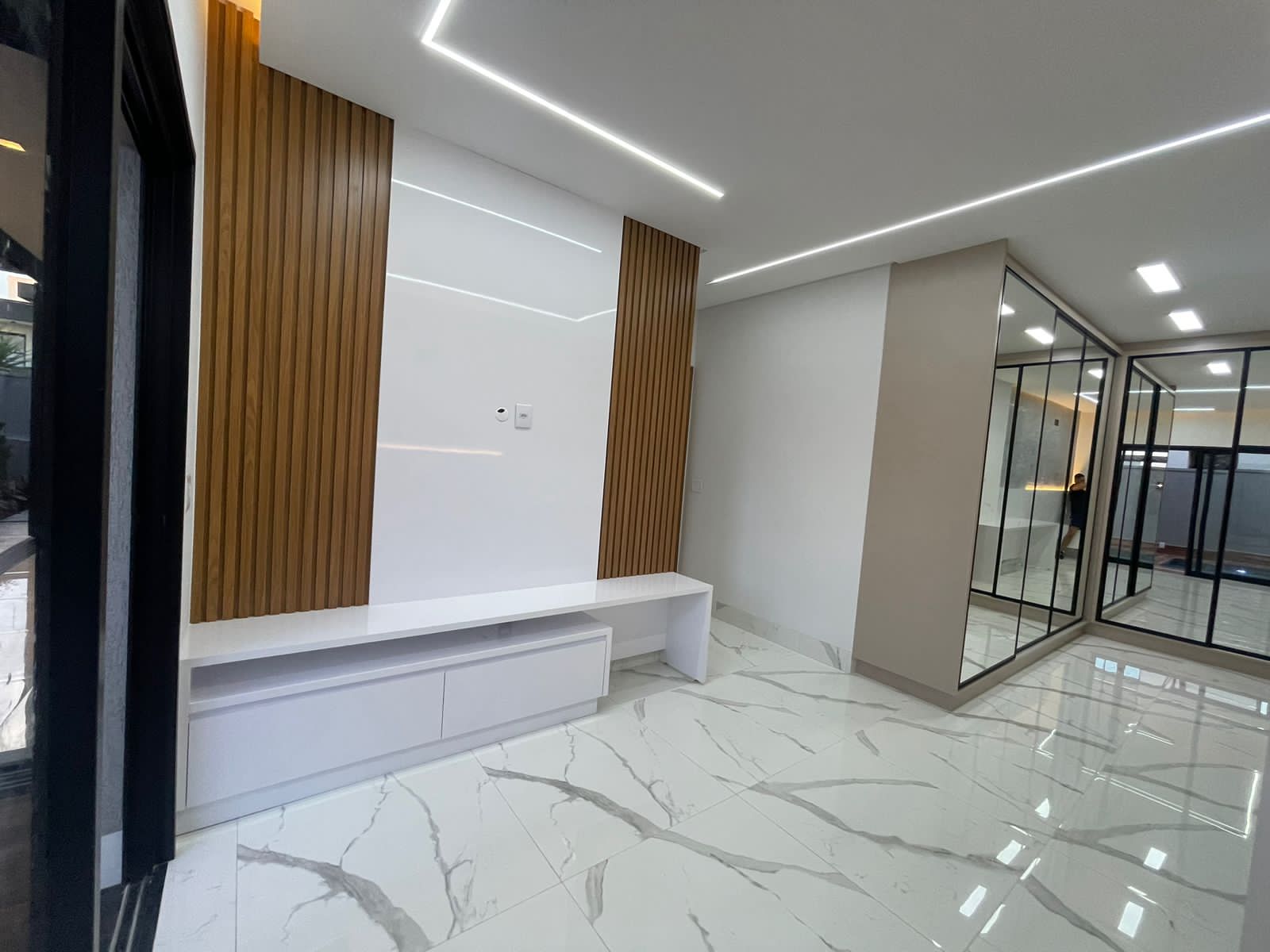 Imagem Casa de Condomínio com 3 Quartos à Venda, 166 m²em Parqville Pinheiros - Aparecida de Goiânia