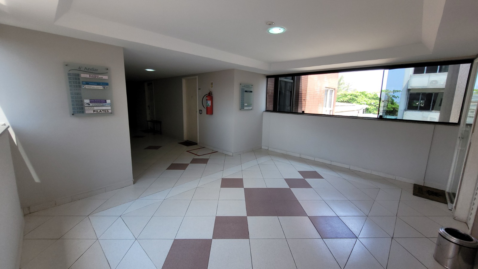 Imagem Sala Comercial à Venda, 30 m²em São Francisco - Niterói Imagem Sala Comercial à Venda, 30 m²em São Francisco - Niterói