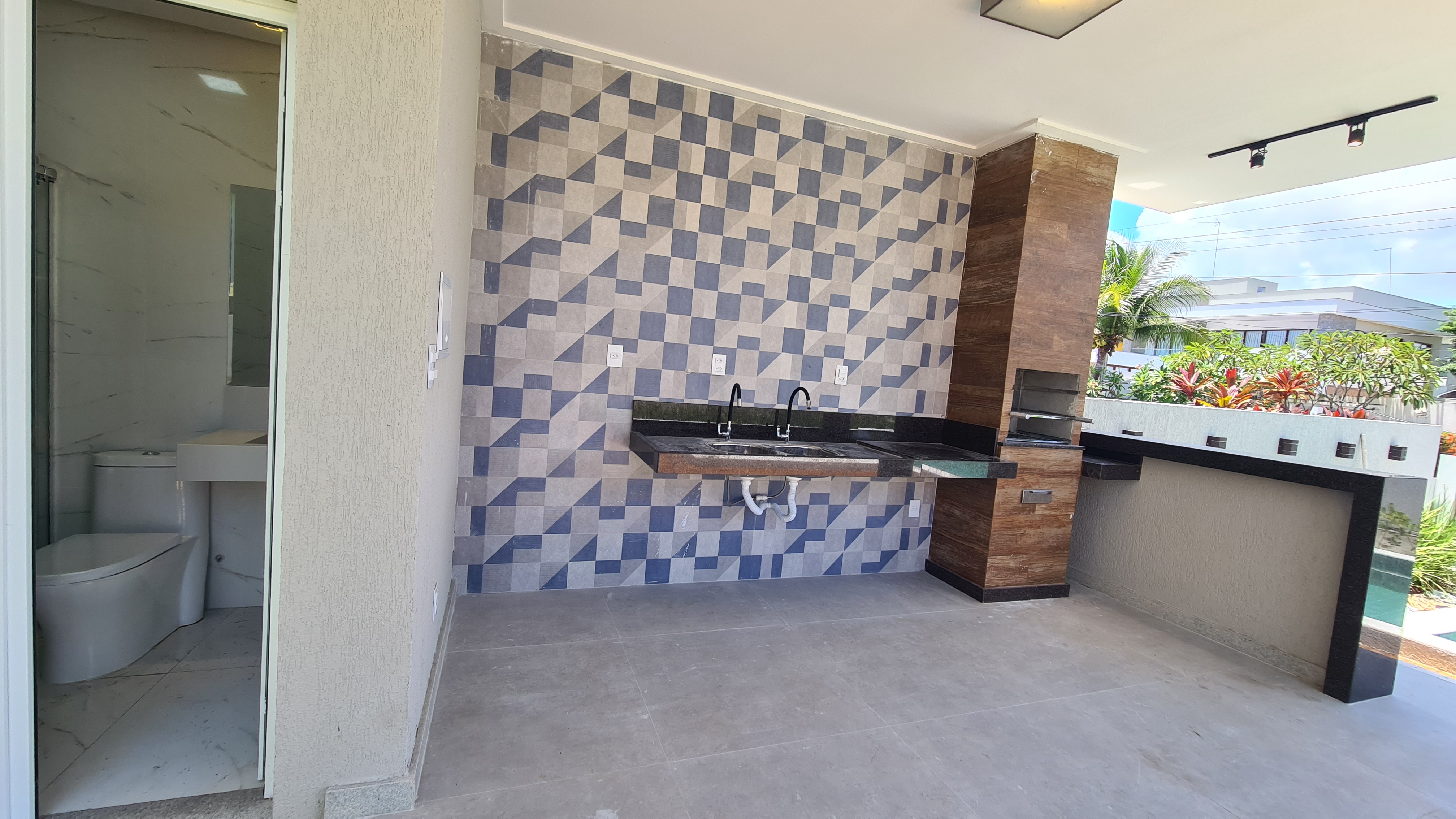 Imagem Casa de Condomínio com 6 Quartos à Venda, 335 m² em Guarajuba (Monte Gordo) - Camaçari Imagem Casa de Condomínio com 6 Quartos à Venda, 335 m² em Guarajuba (Monte Gordo) - Camaçari