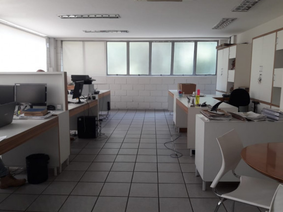 Imagem Galpão à Venda ou Locação, 3.950 m² em Jardim Caiapia - Cotia Imagem Galpão à Venda ou Locação, 3.950 m² em Jardim Caiapia - Cotia