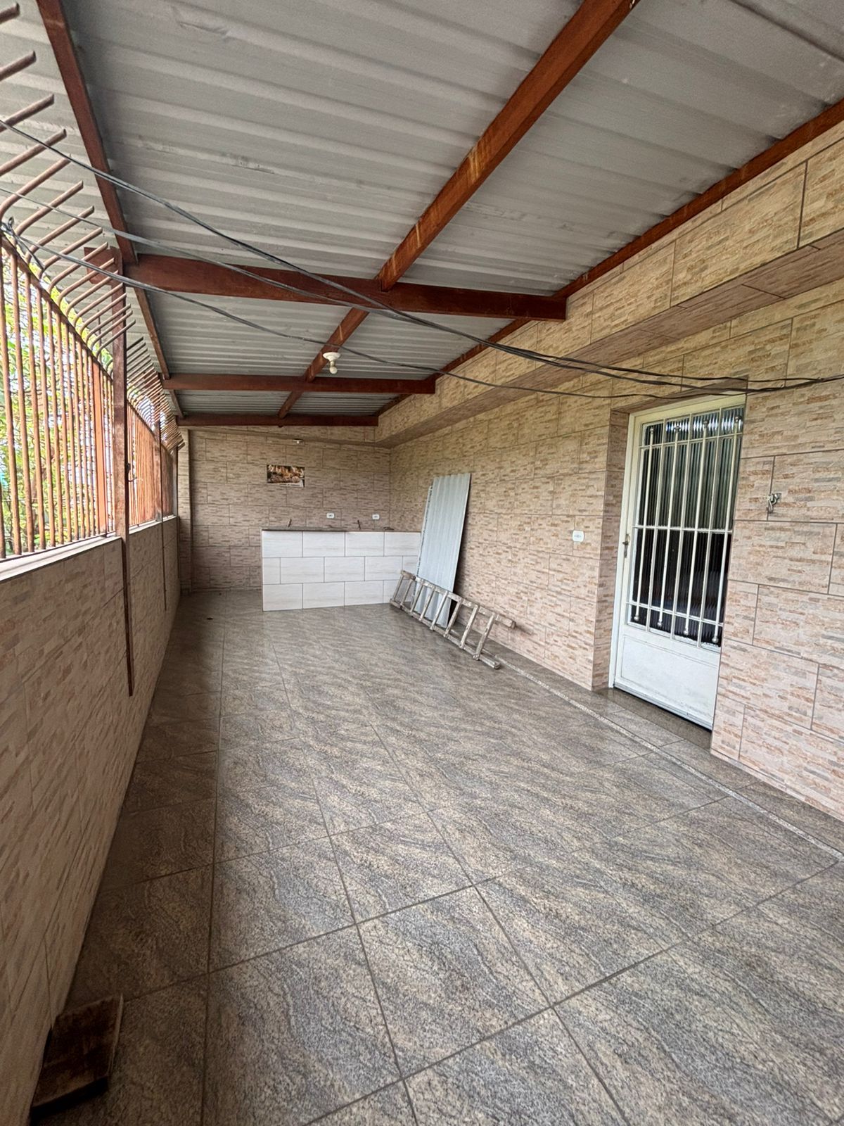 Imagem Casa com 3 Quartos à Venda, 300 m² em Jardim das Rosas (Zona Leste) - São Paulo Imagem Casa com 3 Quartos à Venda, 300 m² em Jardim das Rosas (Zona Leste) - São Paulo