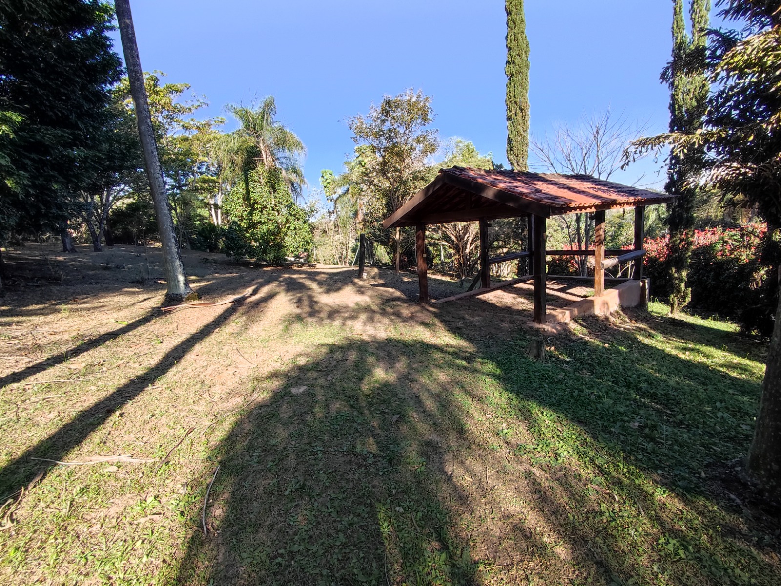 Imagem Chácara com 4 Quartos à Venda, 295 m²em Sousas - Campinas Imagem Chácara com 4 Quartos à Venda, 295 m²em Sousas - Campinas