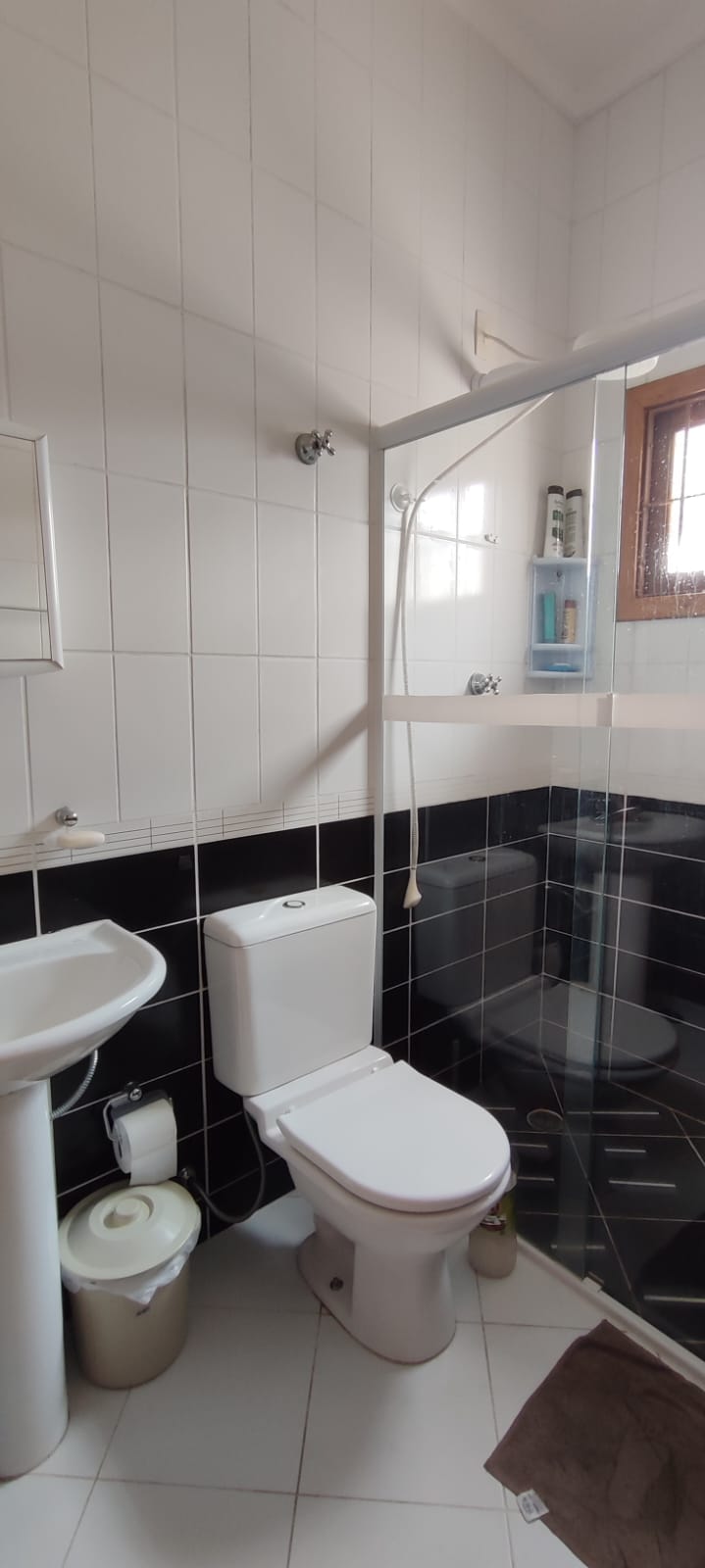 Imagem Sobrado com 4 Quartos à Venda, 203 m²em Centro - Mogi das Cruzes