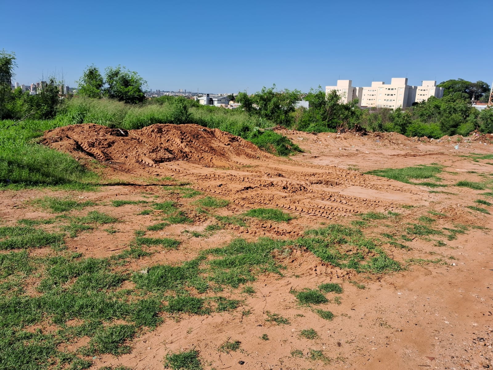 Imagem Terreno à Venda, 4.008 m² em Parque São Geraldo - Bauru Imagem Terreno à Venda, 4.008 m² em Parque São Geraldo - Bauru