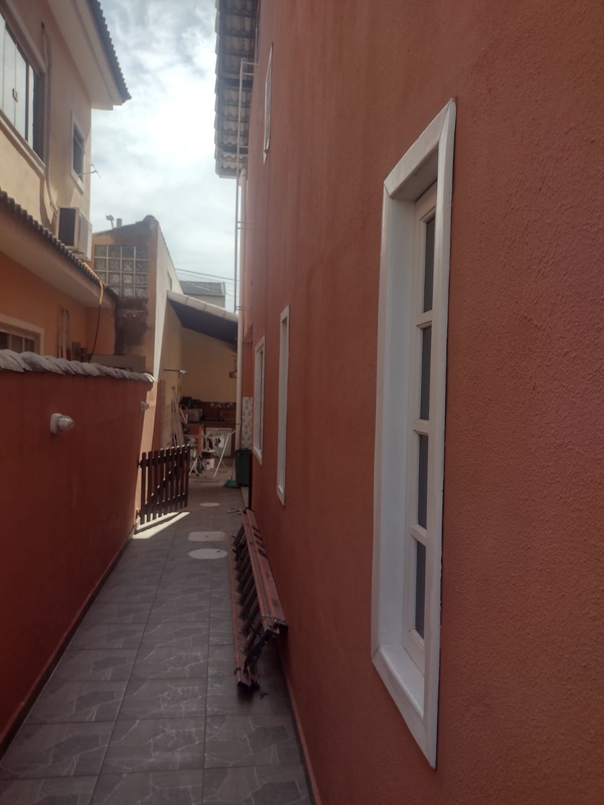 Imagem Casa de Condomínio com 3 Quartos à Venda ou Locação, 160 m² em Campo Grande - Rio de Janeiro Imagem Casa de Condomínio com 3 Quartos à Venda ou Locação, 160 m² em Campo Grande - Rio de Janeiro