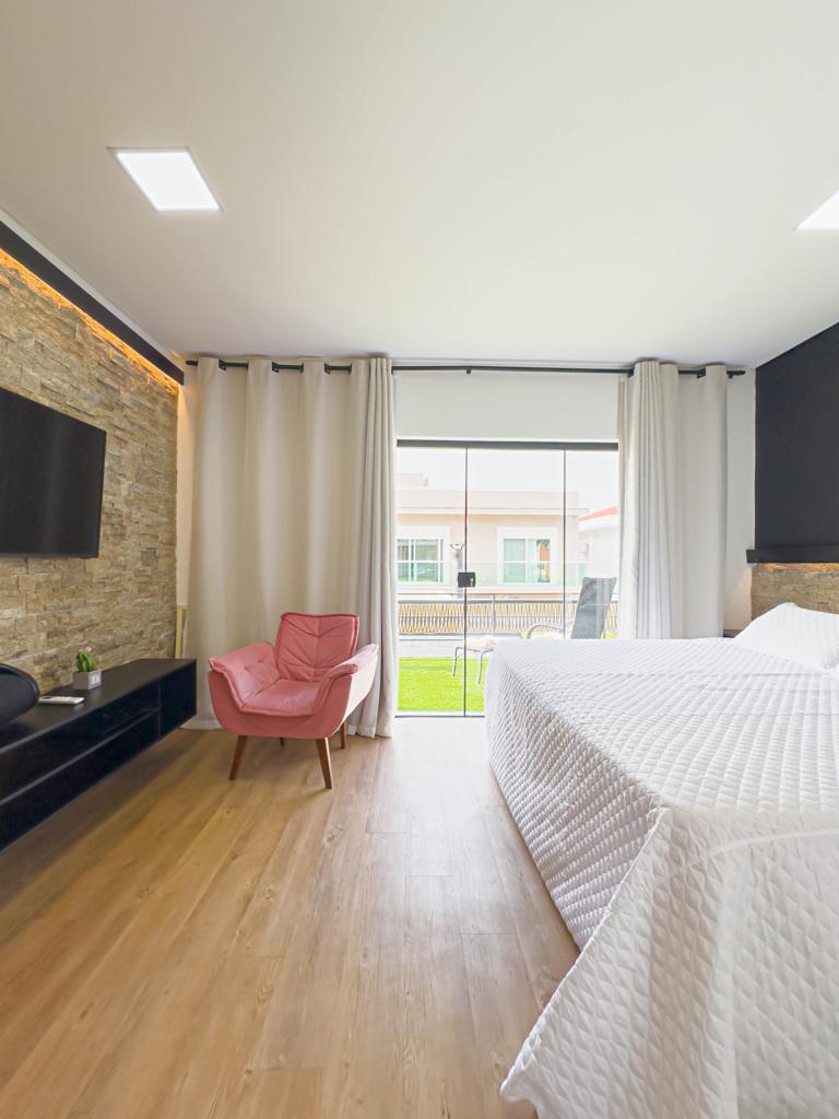 Imagem Casa de Condomínio com 4 Quartos à Venda, 206 m²em Alphaville - Santana de Parnaíba Imagem Casa de Condomínio com 4 Quartos à Venda, 206 m²em Alphaville - Santana de Parnaíba