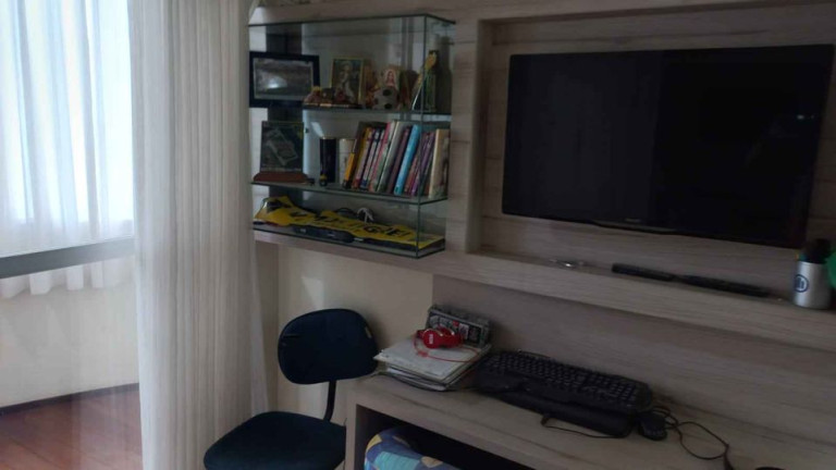 Imagem Apartamento com 3 Quartos à Venda,  em Centro - Criciúma