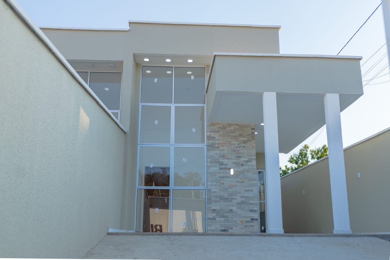 Casa com 3 Quartos à Venda, 92 m²em Luzardo Viana - Maracanaú