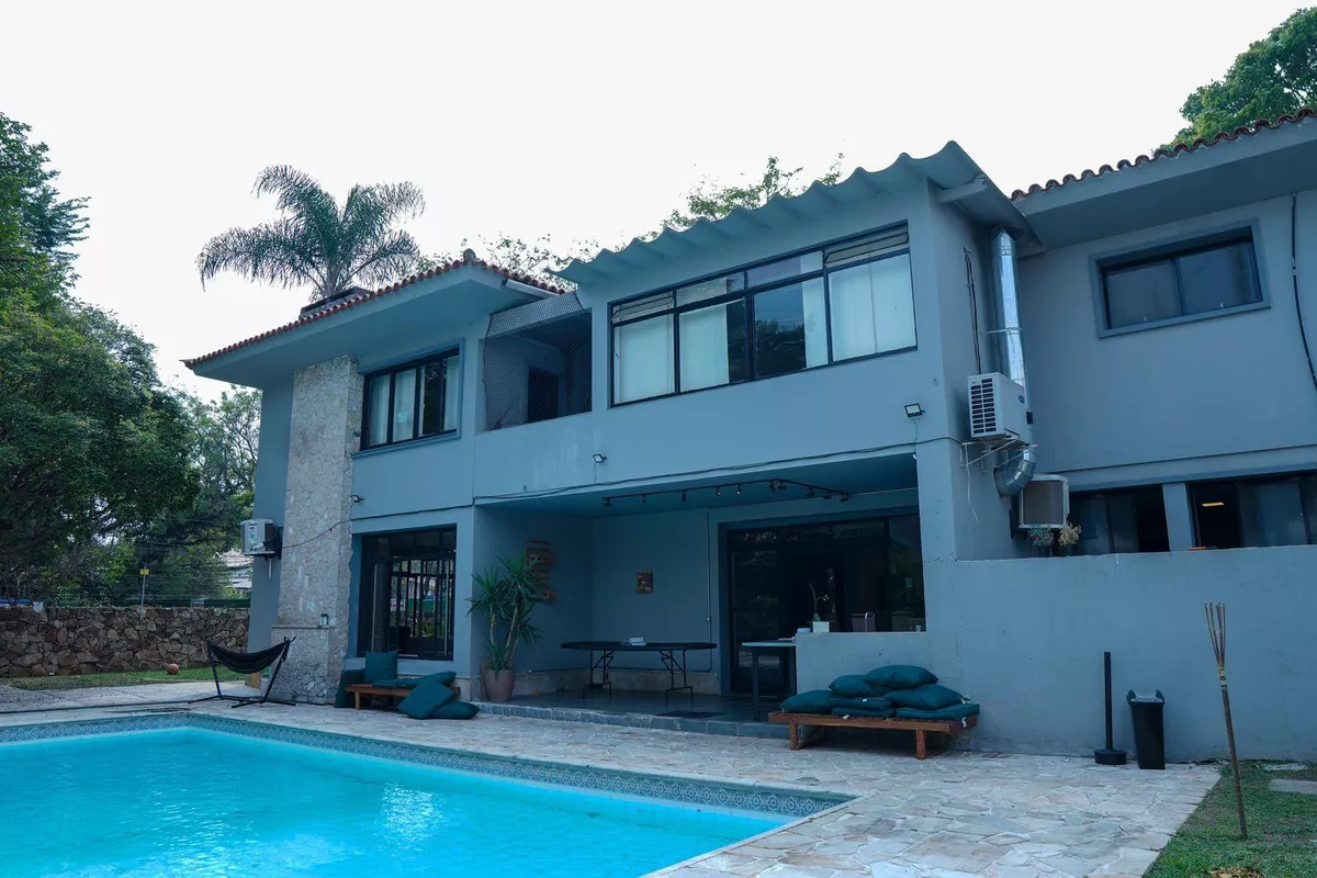 Imagem Casa com 5 Quartos à Venda ou Locação, 420 m² em Alto de Pinheiros - São Paulo Imagem Casa com 5 Quartos à Venda ou Locação, 420 m² em Alto de Pinheiros - São Paulo