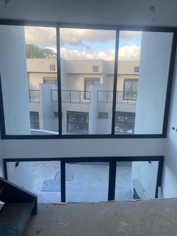 Imagem Casa de Condomínio com 2 Quartos à Venda, 125 m²em Granja Viana - Cotia Imagem Casa de Condomínio com 2 Quartos à Venda, 125 m²em Granja Viana - Cotia