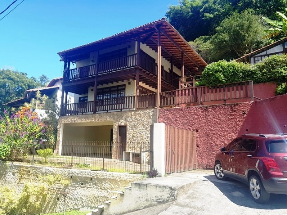 Imagem Casa com 4 Quartos à Venda ou Locação, 343 m² em Piratininga - Niterói