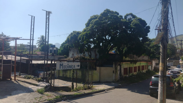 Imóvel Comercial à Venda, 2.200 m² em Campo Grande - Rio de Janeiro