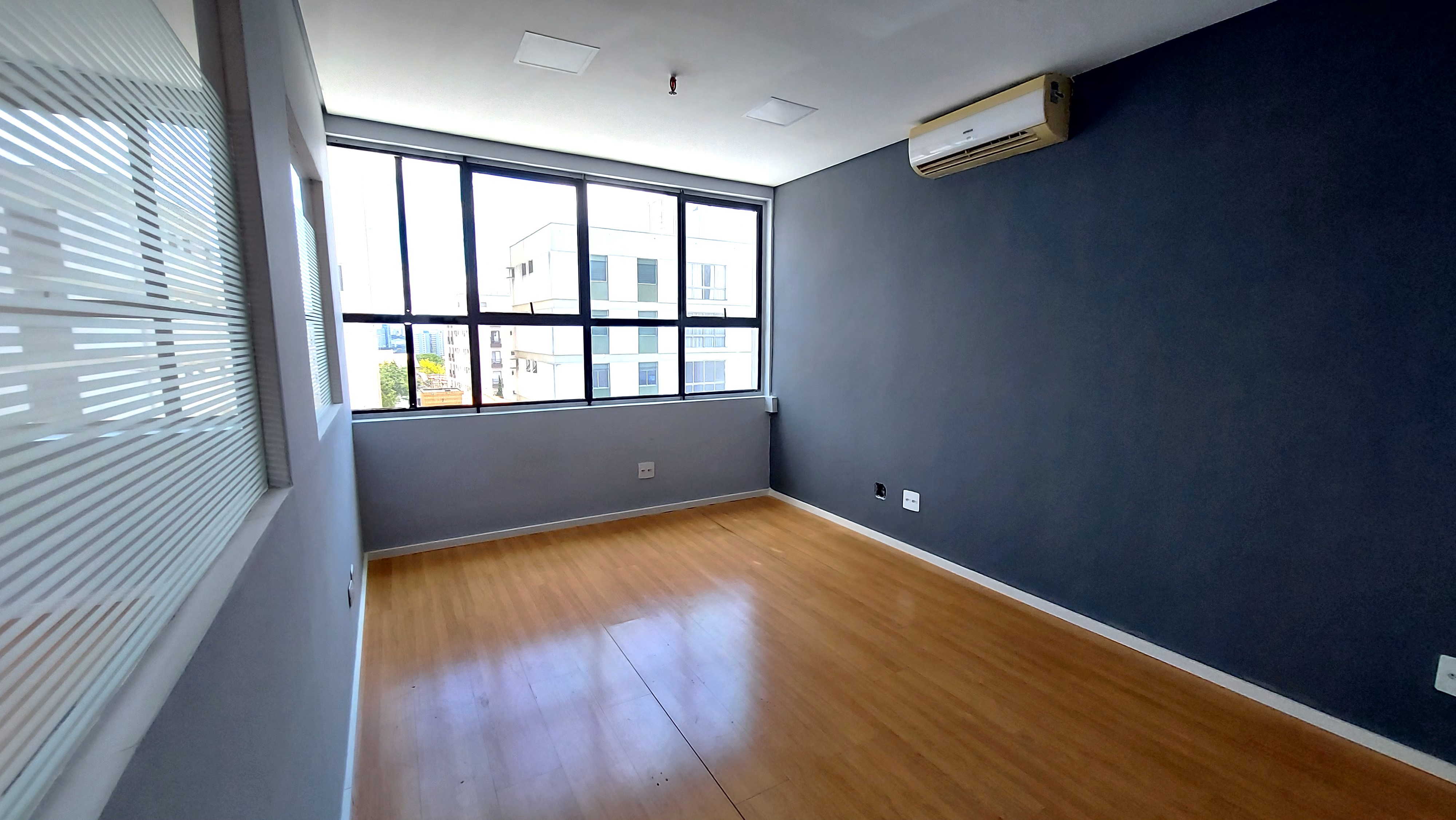 Imagem Sala Comercial à Venda ou Temporada, 70 m²em Jardim Bela Vista - Santo André